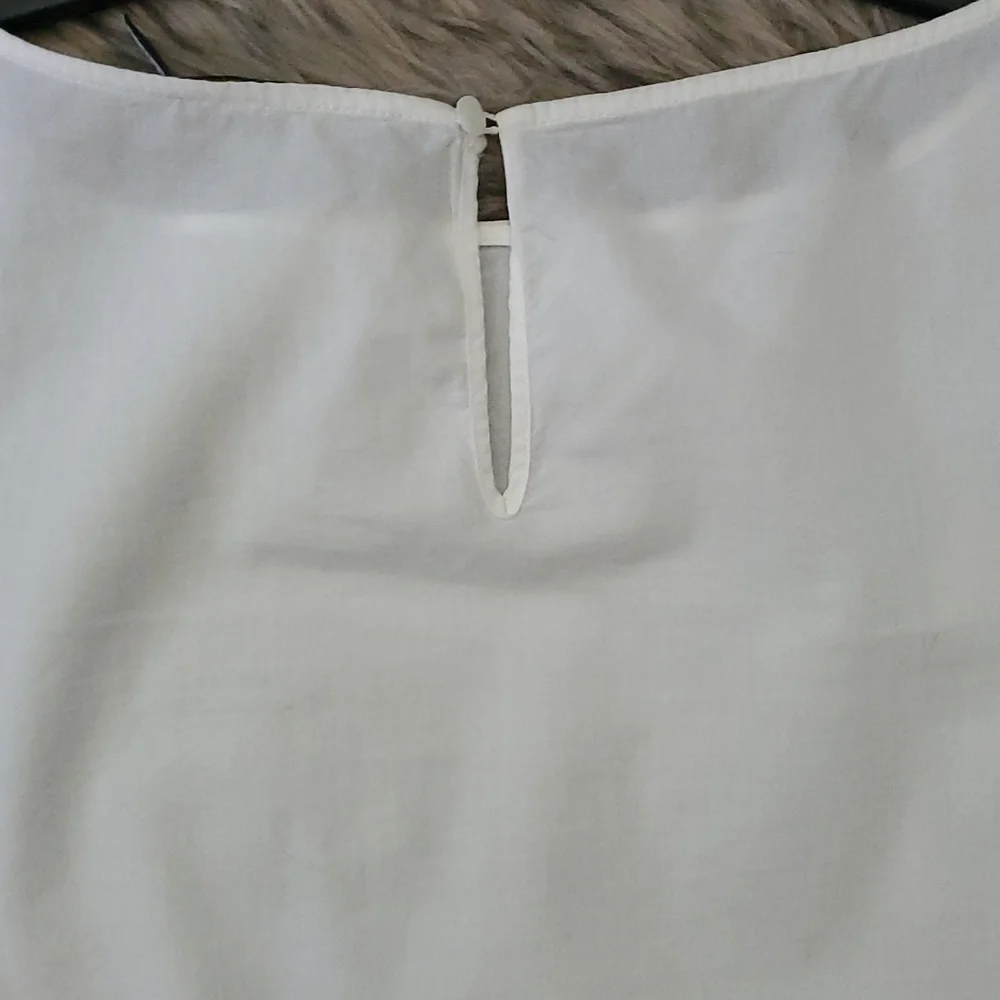 🌟 Ralph Lauren Eyelit bell sleeve poplin Top - Picture 3 of 5